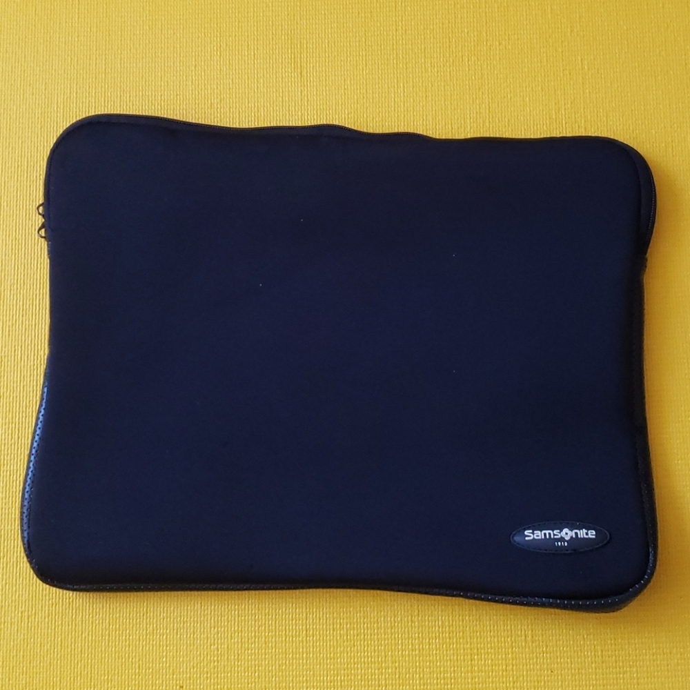 Samsonite laptop sleeve